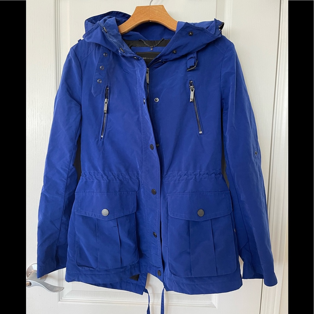 BCBGMaxAzria Raincoat Jacket w/hood